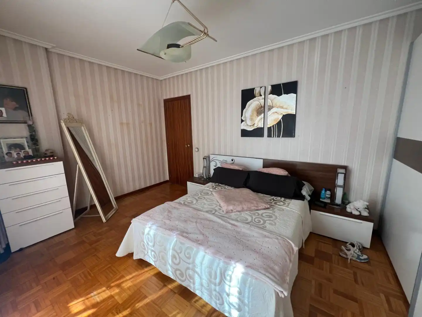 Habitación de Piso en venta en  Logroño con Calefacción, Trastero y Balcón