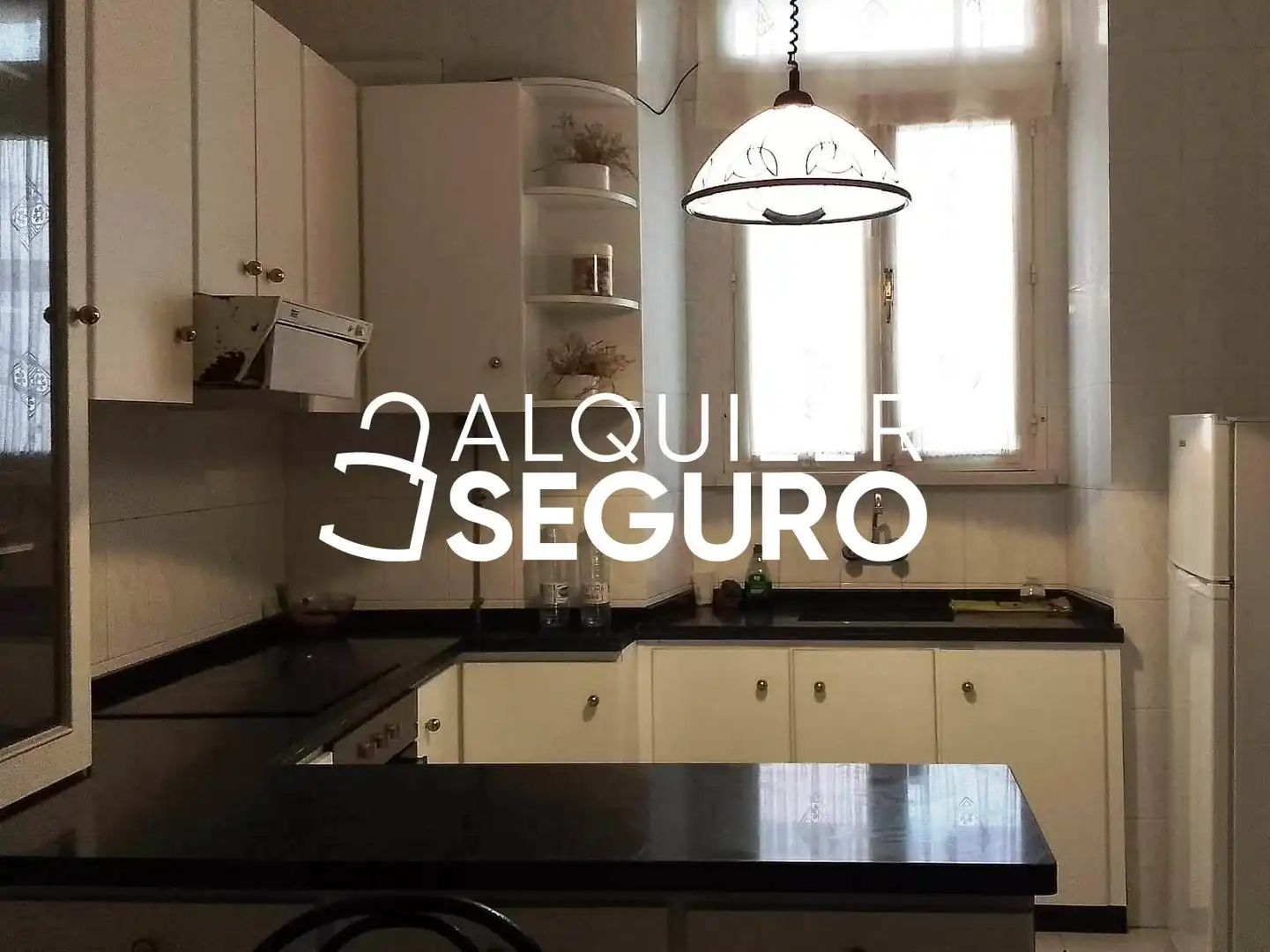 Cuina de Casa o xalet de lloguer en Cariño amb Moblat