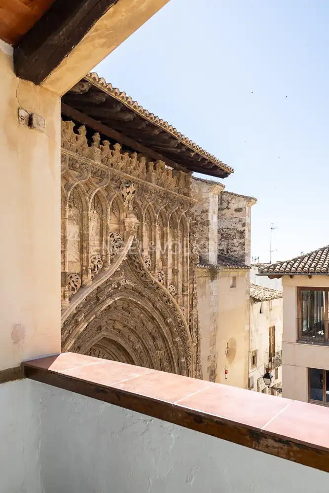 Vista exterior de Casa o xalet en venda en Requena amb Calefacció i Balcó