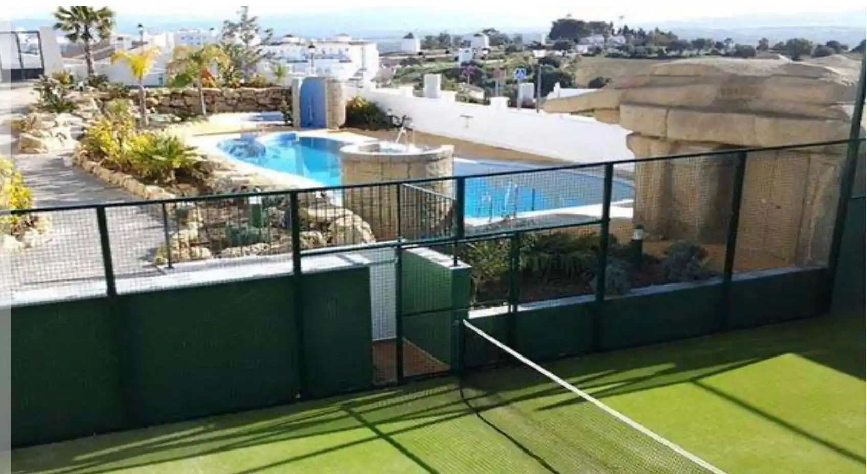 Piscina de Pis de lloguer en Vejer de la Frontera amb Aire condicionat, Terrassa i Moblat