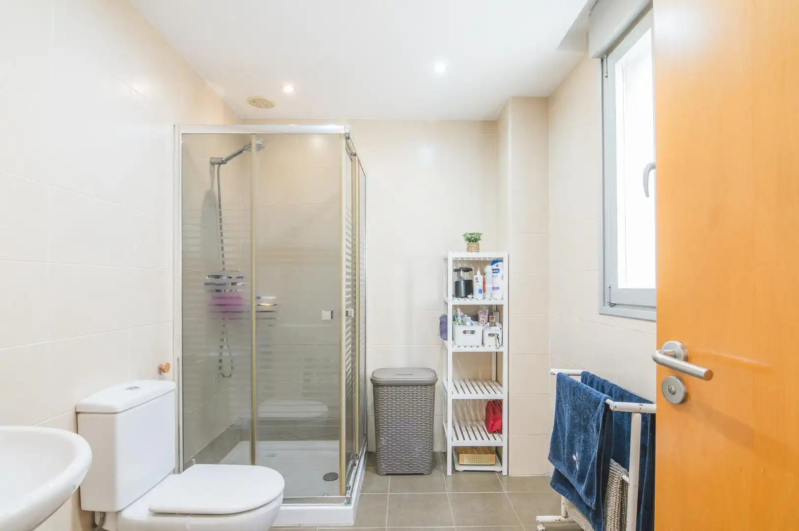 Baño de Piso en venta en Aoiz / Agoitz con Calefacción, Parquet y Trastero