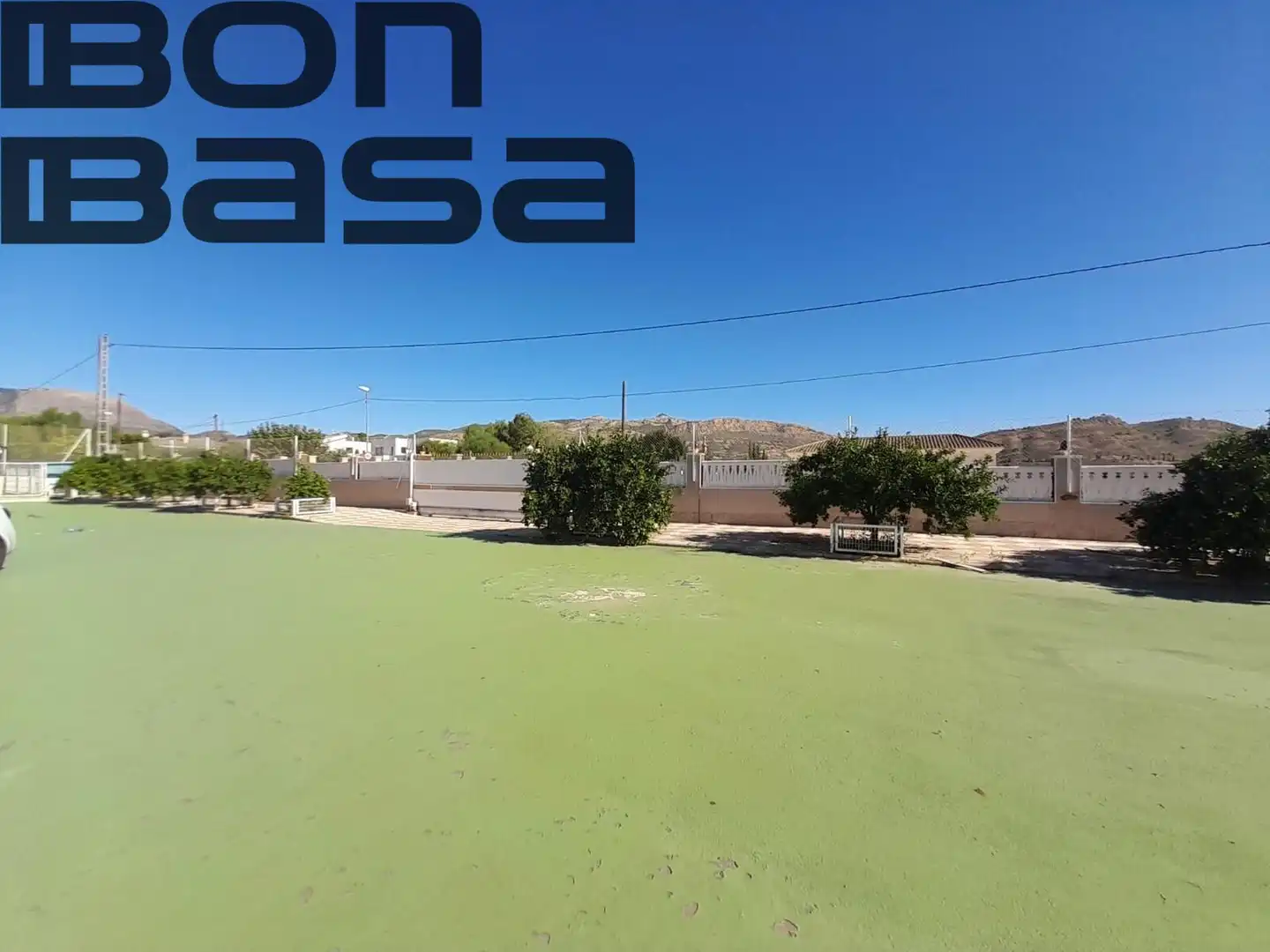 Vista exterior de Casa o xalet en venda en Alicante / Alacant amb Aire condicionat, Jardí privat i Piscina