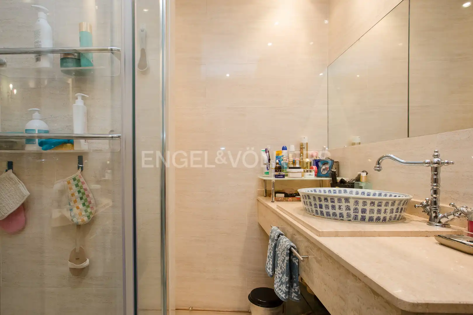 Baño de Ático en venta en Bilbao  con Calefacción, Parquet y Terraza