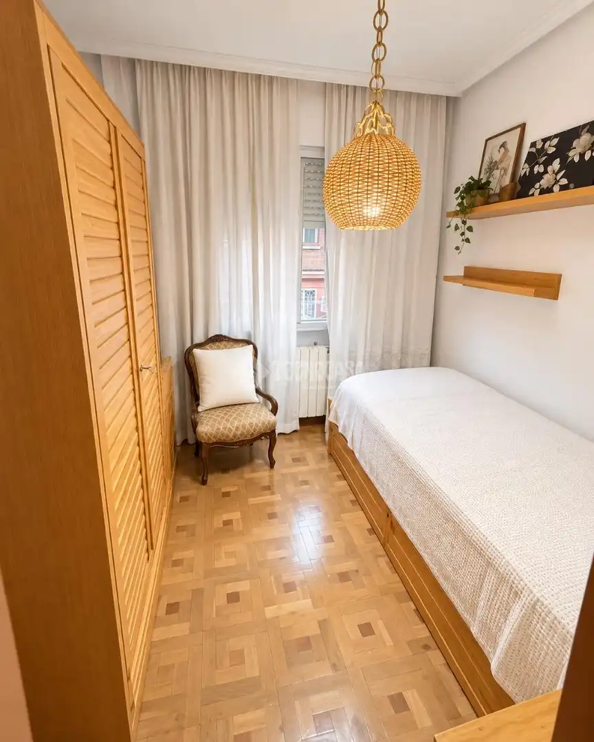 Dormitori de Pis en venda en Madrid