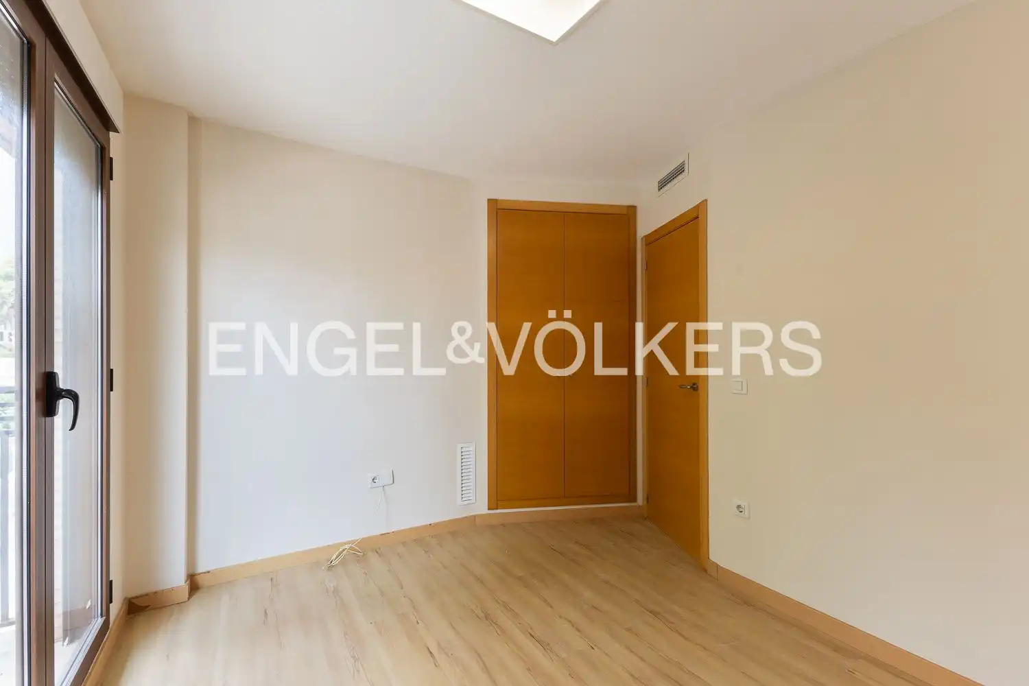 Detached homes for rent in Rocafort  with Air Conditioner, Heating and Parquet flooring