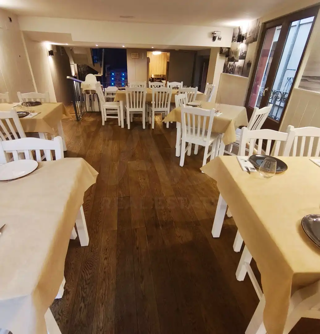 Local comercial en venda a Casco Antiguo