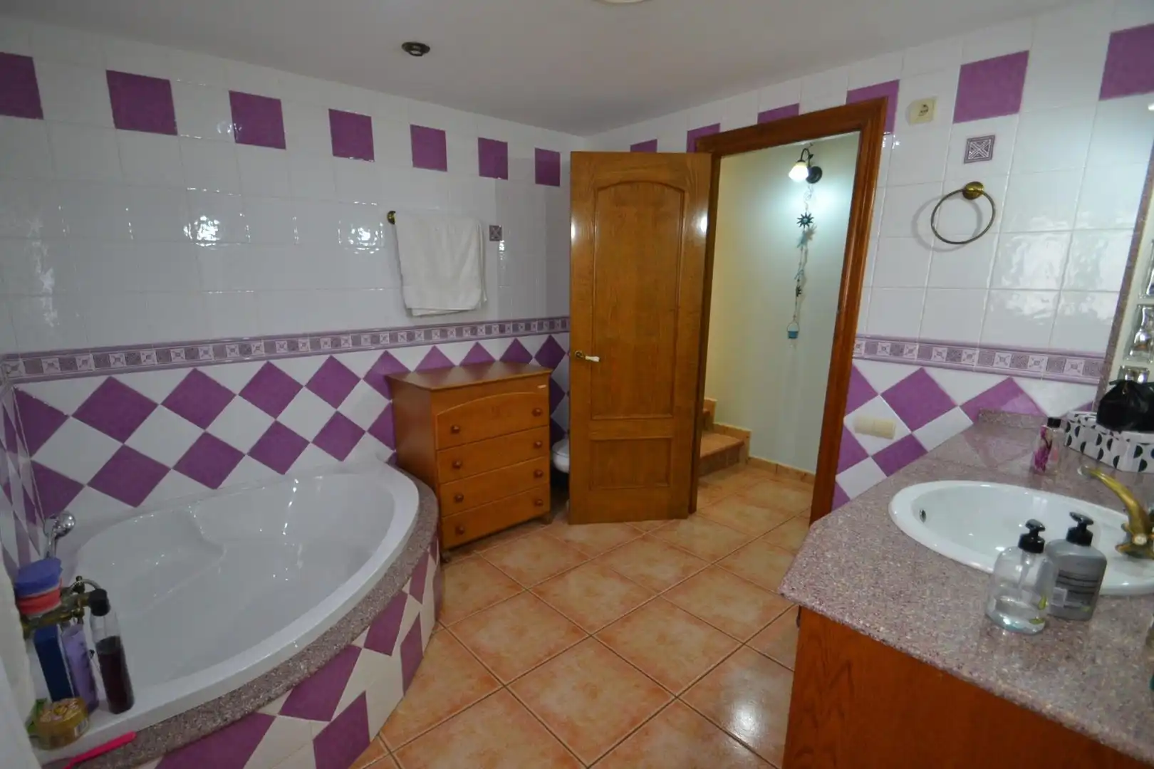 Bany de Casa o xalet en venda en Deltebre amb Aire condicionat, Jardí privat i Terrassa