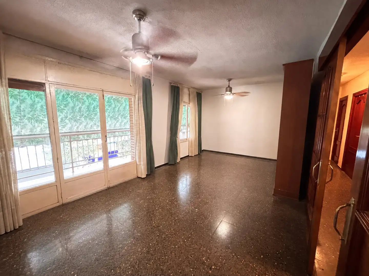 Sala d'estar de Pis en venda en Alicante / Alacant amb Forn i Balcó