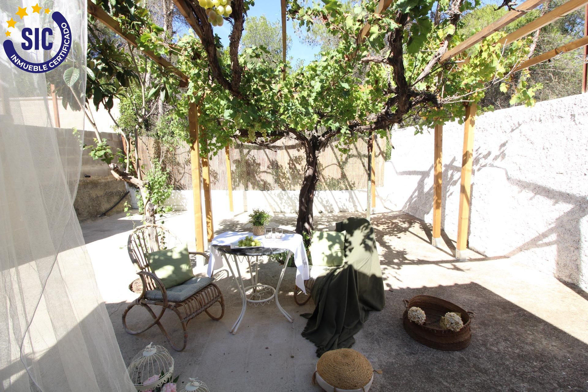 Jardí de Casa o xalet en venda en Buñol amb Calefacció, Terrassa i Traster