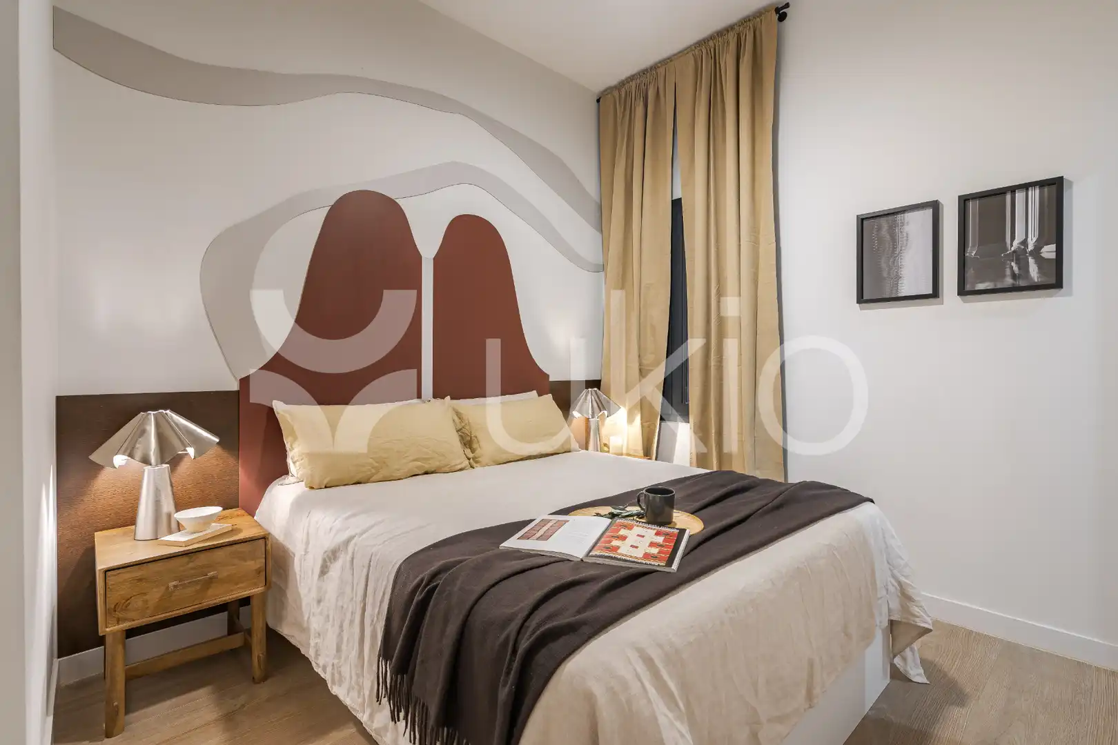 Dormitori de Apartament de lloguer en Madrid amb Calefacció, Moblat i Forn