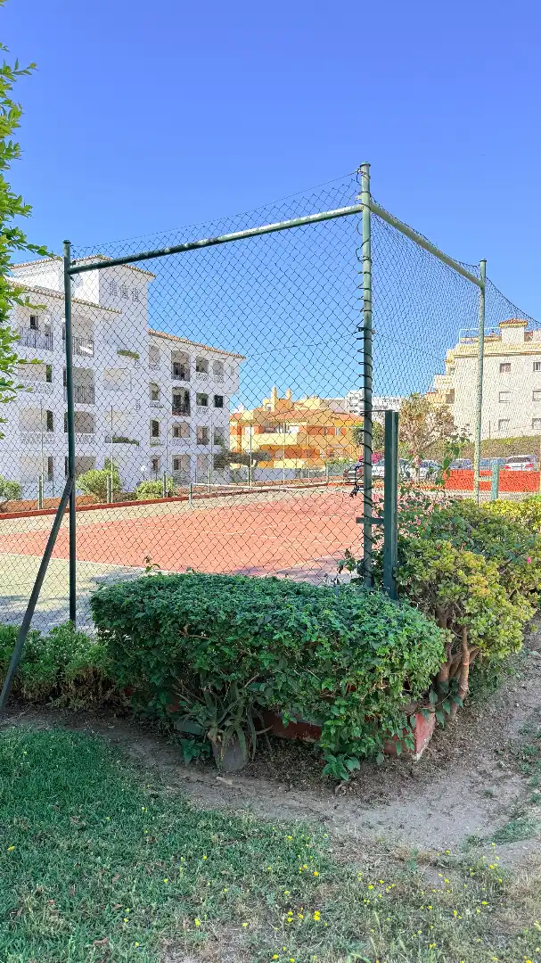 Vista exterior de Piso en venta en Torremolinos con Aire acondicionado, Terraza y Trastero
