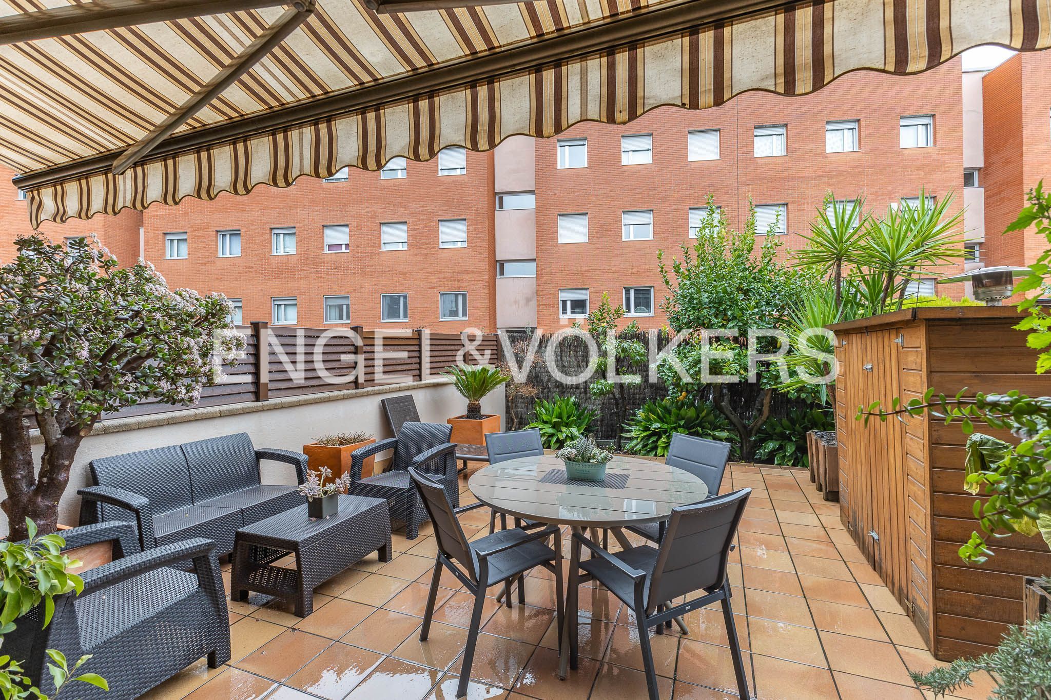 Terrassa de Casa o xalet en venda en Sabadell amb Aire condicionat, Calefacció i Jardí privat