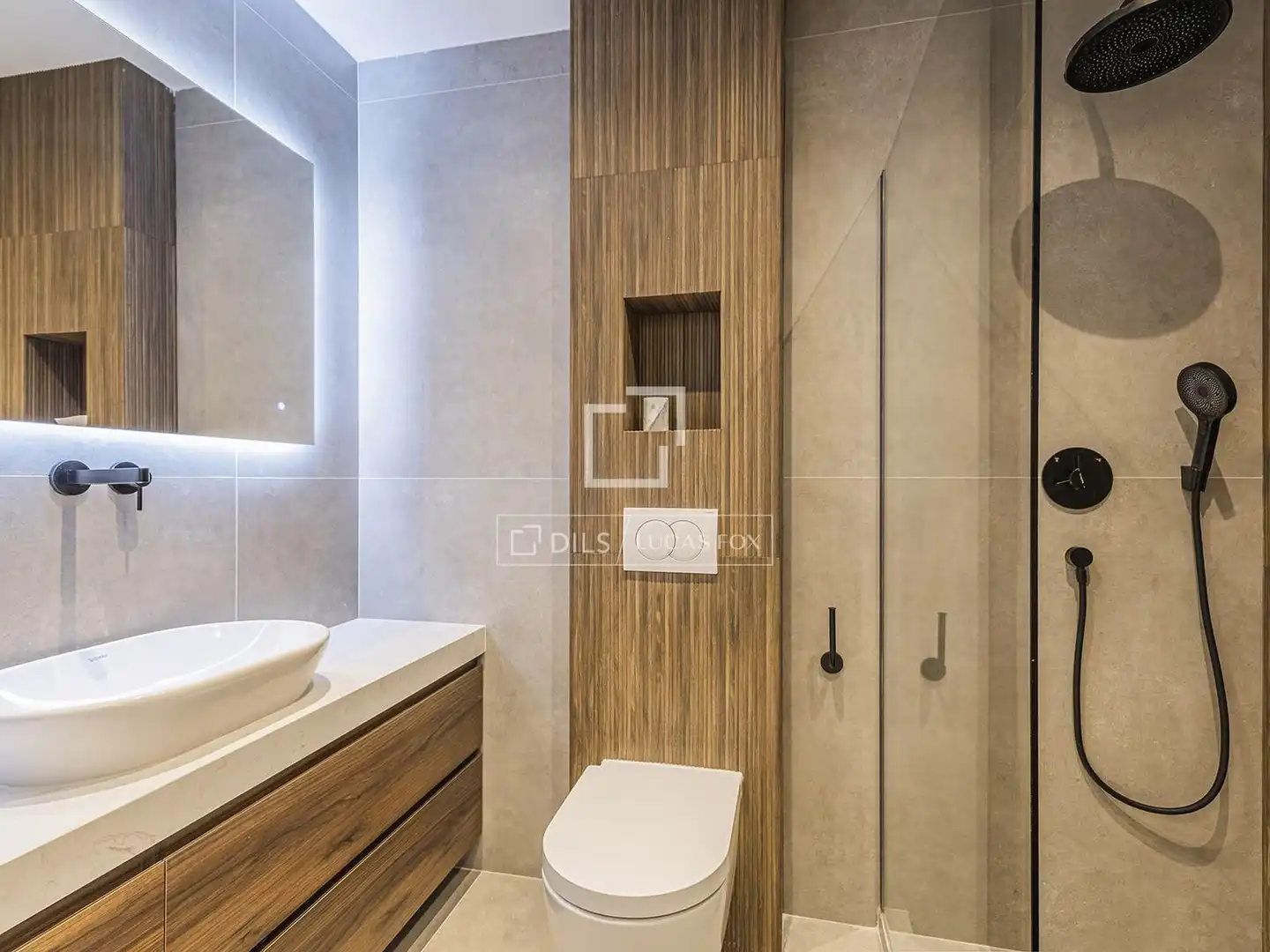 Baño de Piso en venta en Barcelona con Aire acondicionado, Calefacción y Balcón