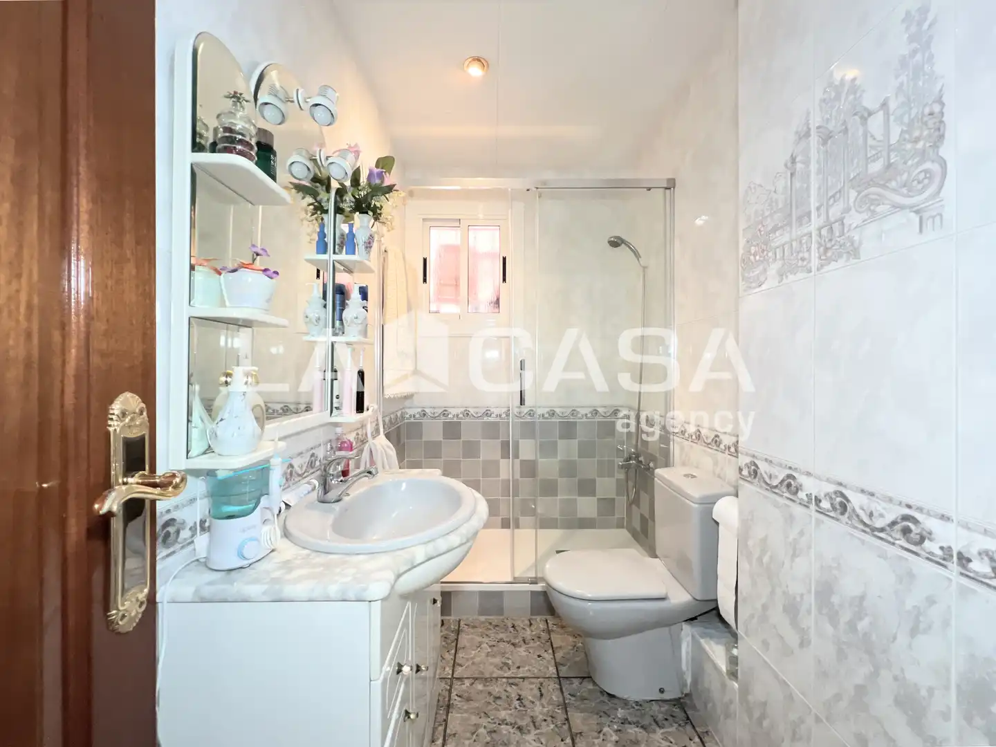 Bathroom of Attic for sale in Badalona  with Terrace