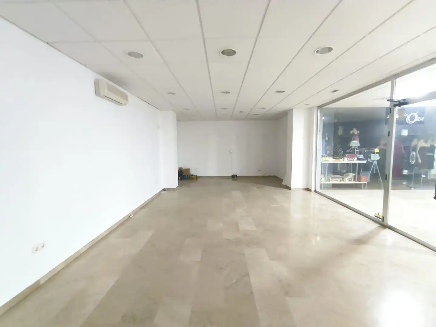 Local en venta en Baza