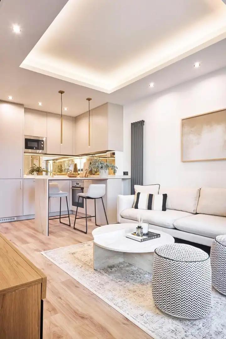 Wohnzimmer von Wohnung zum Verkauf in Madrid mit Klimaanlage, Heizung und Parkett