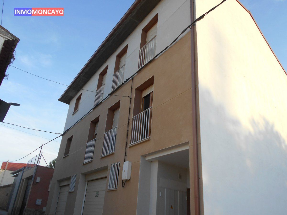 Außenansicht von Wohnung zum verkauf in Grisel mit Heizung, Terrasse und Abstellraum