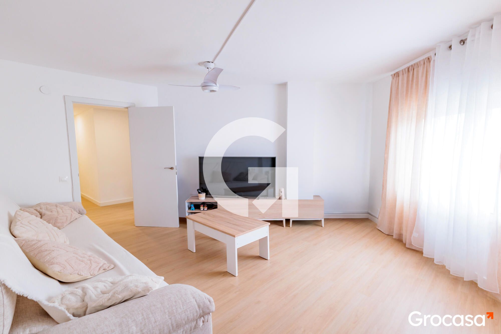 Living room of Flat for sale in Terrassa  with Oven