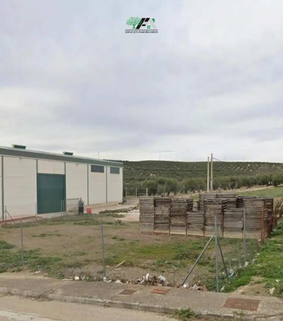 Vista exterior de Terreno industrial en venta en Begíjar
