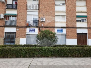 Local comercial en venda a Avenida Antonio Cuéllar Gragera