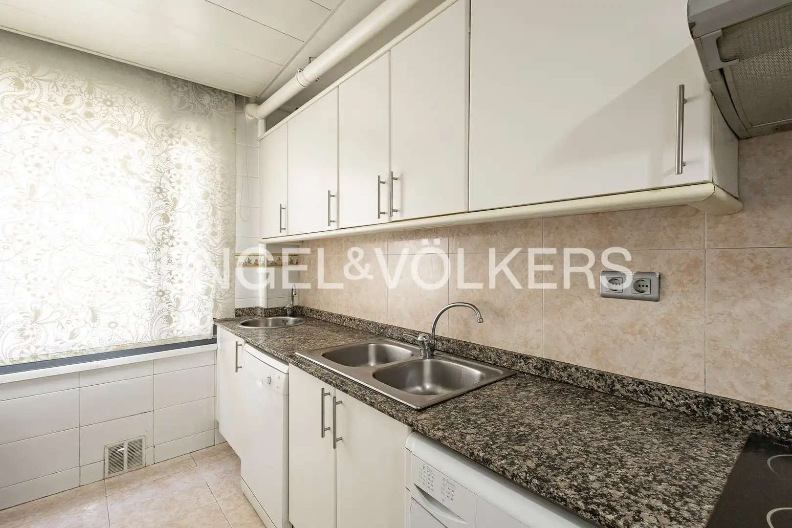 Kitchen of Flat for sale in Sant Andreu de la Barca  with Heating and Private garden