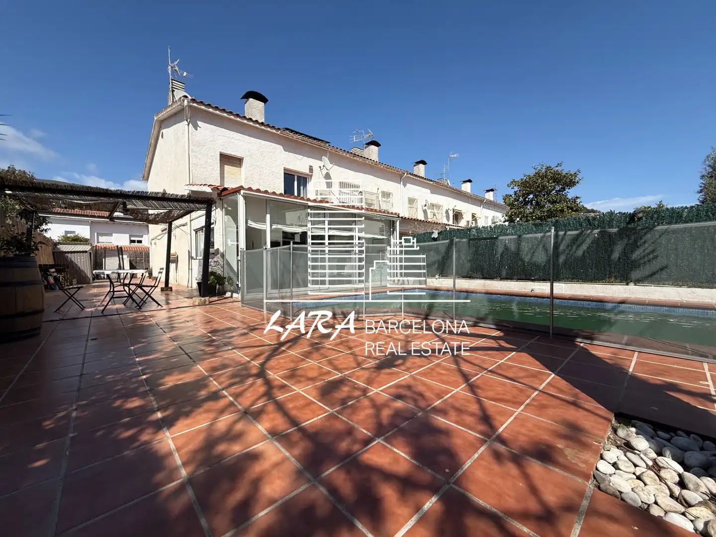 Terrassa de Casa adosada en venda en Castelldefels amb Aire condicionat, Jardí privat i Terrassa