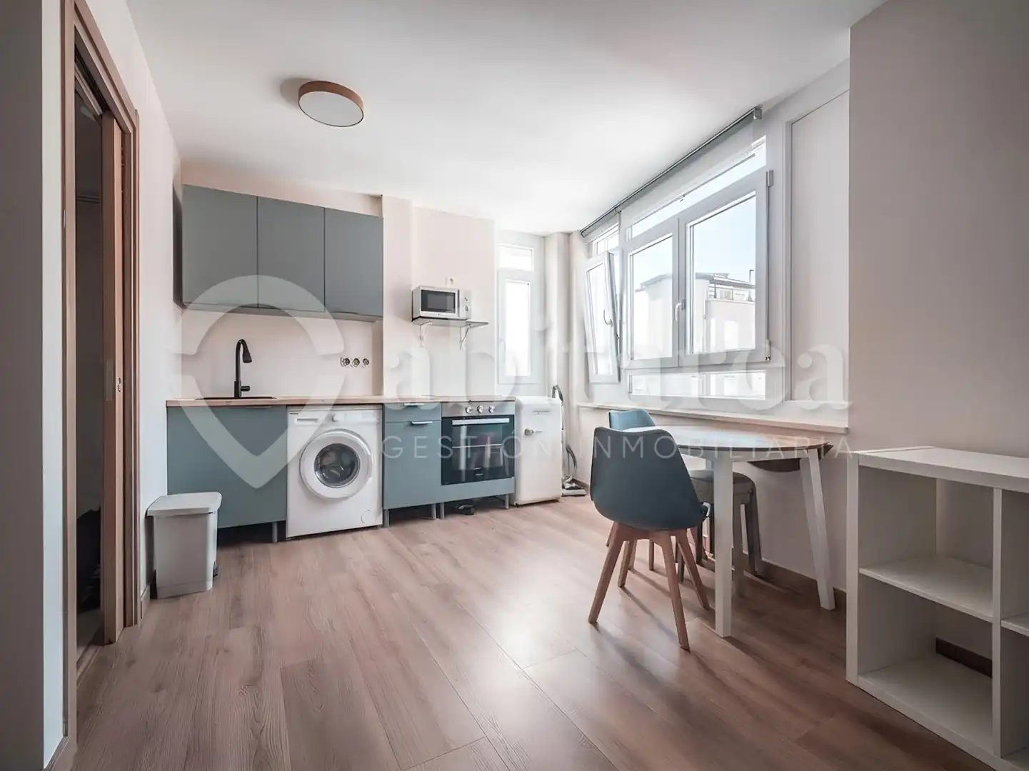 Cocina de Estudio de alquiler en Santander con Calefacción, Amueblado y Horno