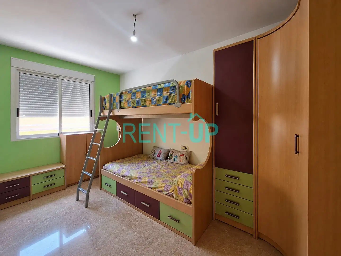 Habitación de Casa adosada en venta en Novelé  / Novetlè con Aire acondicionado, Jardín privado y Terraza