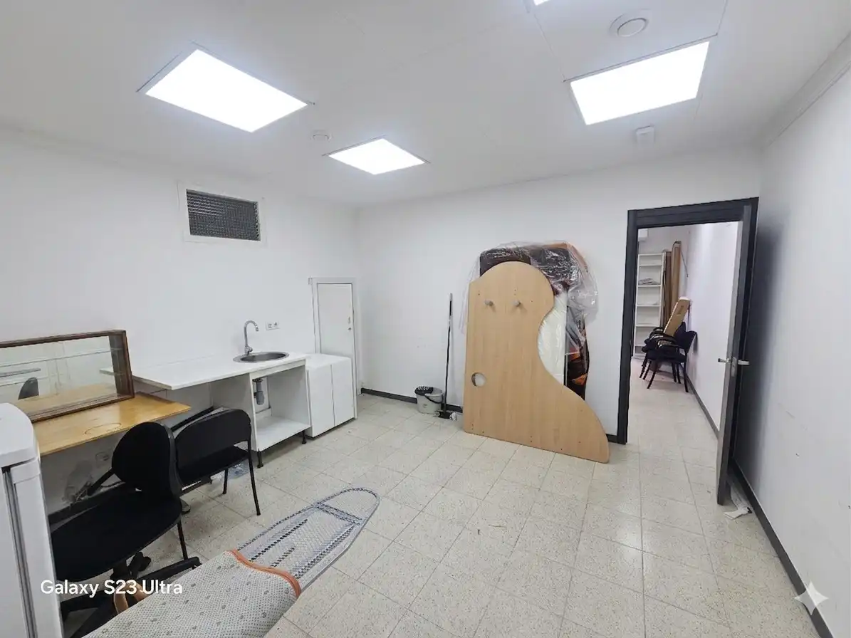 Local comercial en venda a Salut - Lloreda, imagen 3