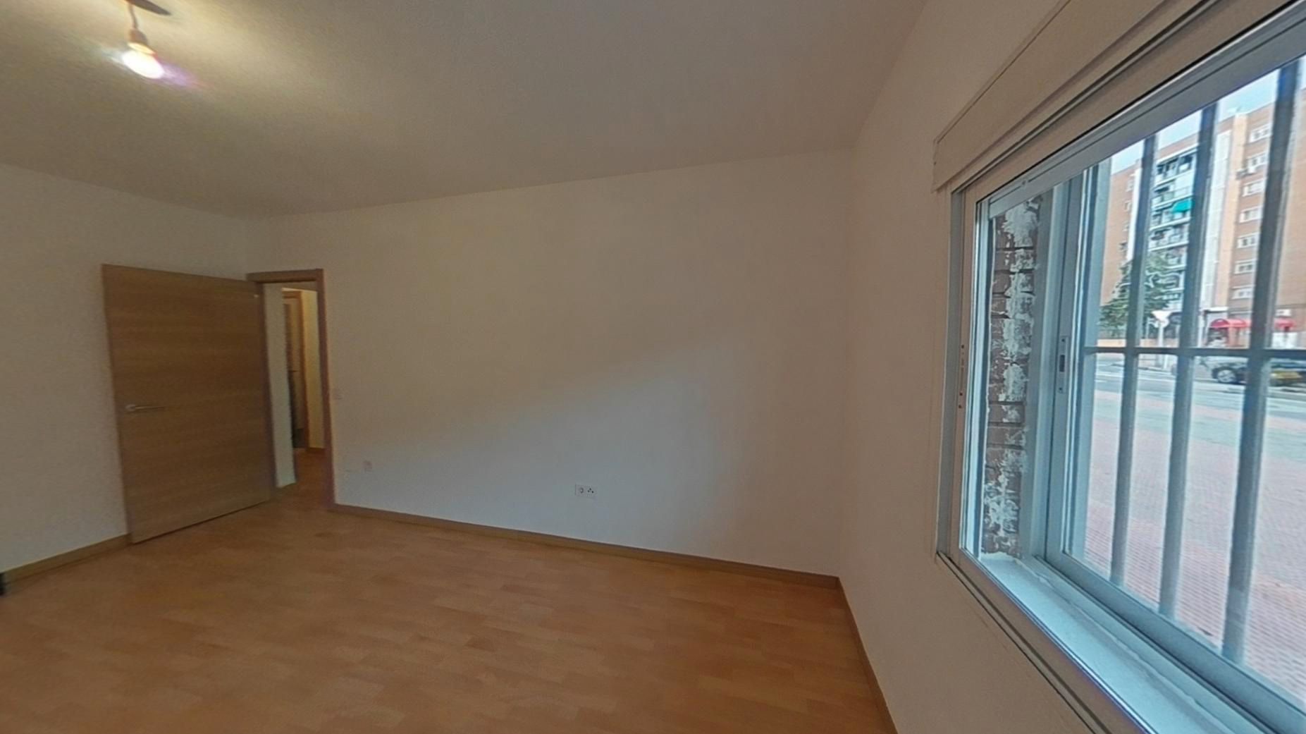 Habitación de Piso en venta en Alcalá de Henares con Calefacción, Terraza y Horno