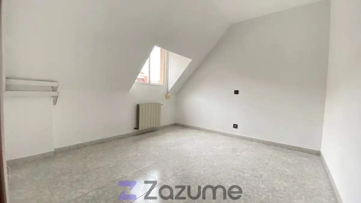 Flat for rent in C. Tamujar, Tres Olivos - La Piedad