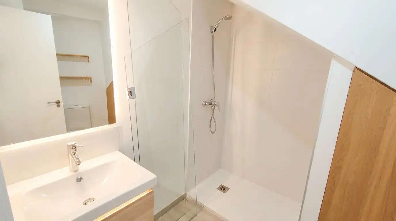 Bany de Casa o xalet de lloguer en Granada amb Aire condicionat, Calefacció i Terrassa