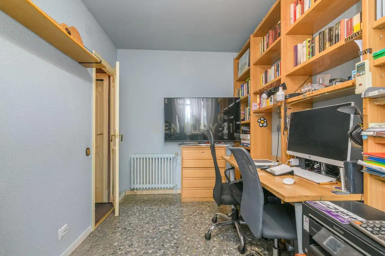 Casa con jardín en venta en Sant Vicenç Dels Horts, imagen 35