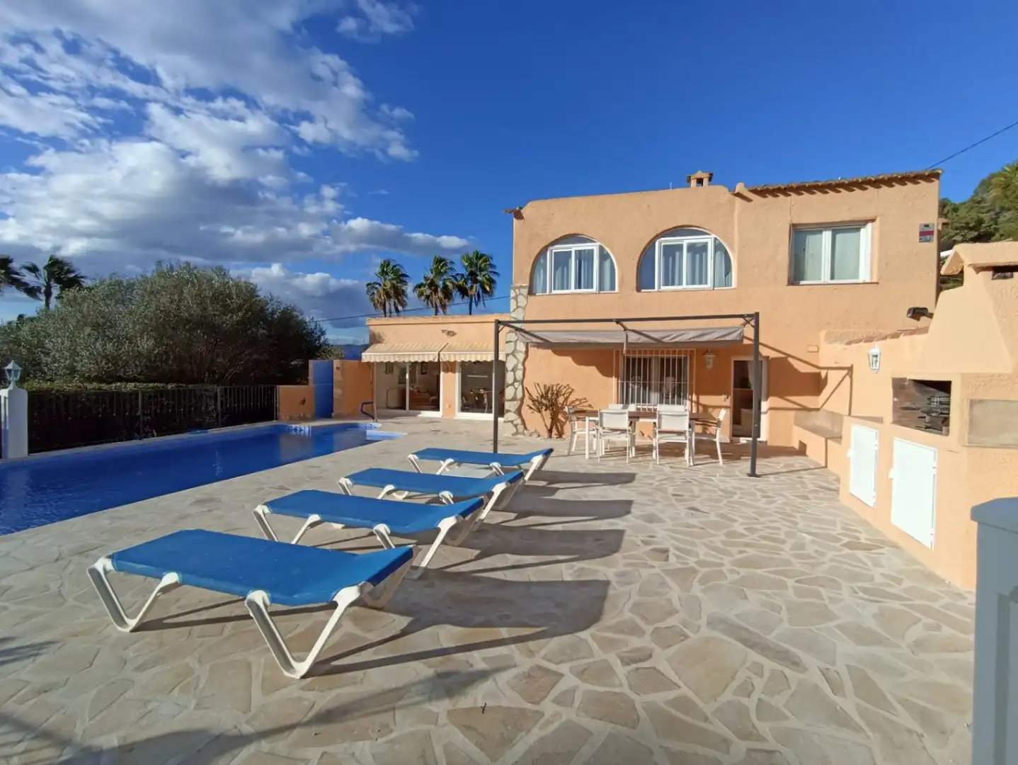 Houses for rent in Paichi