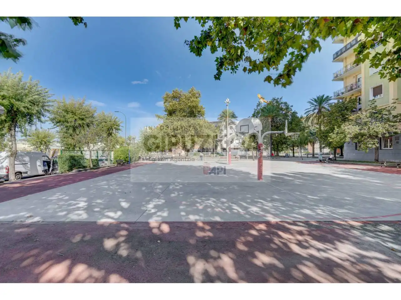 Exterior view of Commercial properties for rent in Deusto