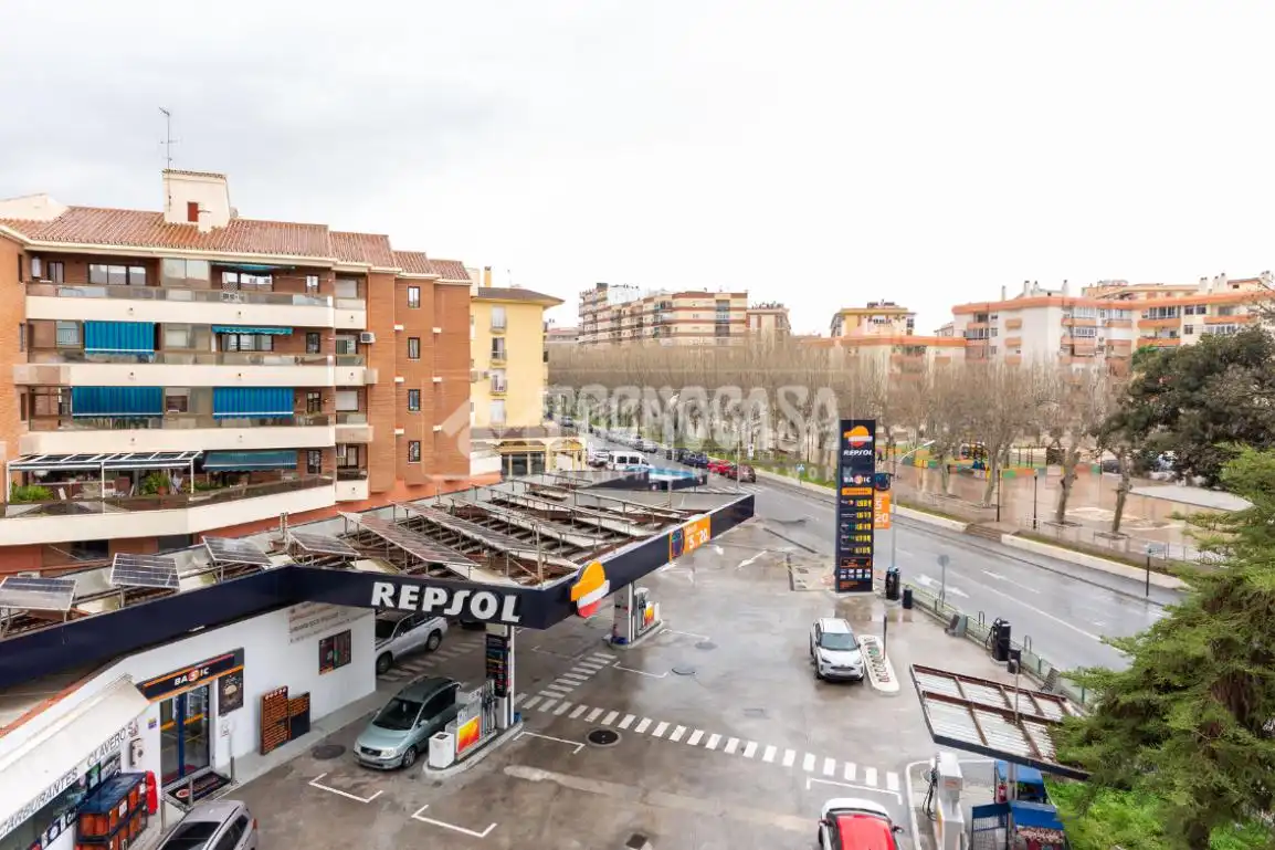 Parking de Piso en venta en Vélez-Málaga con Aire acondicionado, Calefacción y Balcón