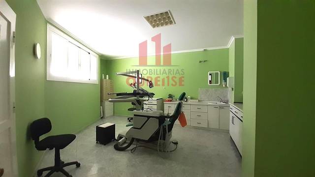 Local comercial en Venta en San Cibrao das Viñas