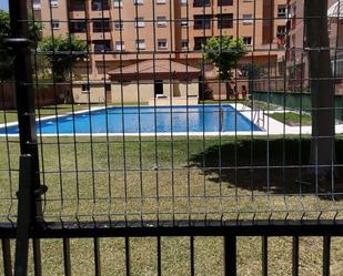 Swimming pool of Duplex for sale in  Jaén Capital  with Air Conditioner, Heating and Terrace