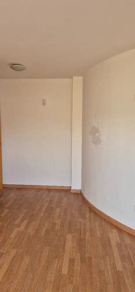 Habitación de Piso en venta en Almansa con Calefacción y Balcón