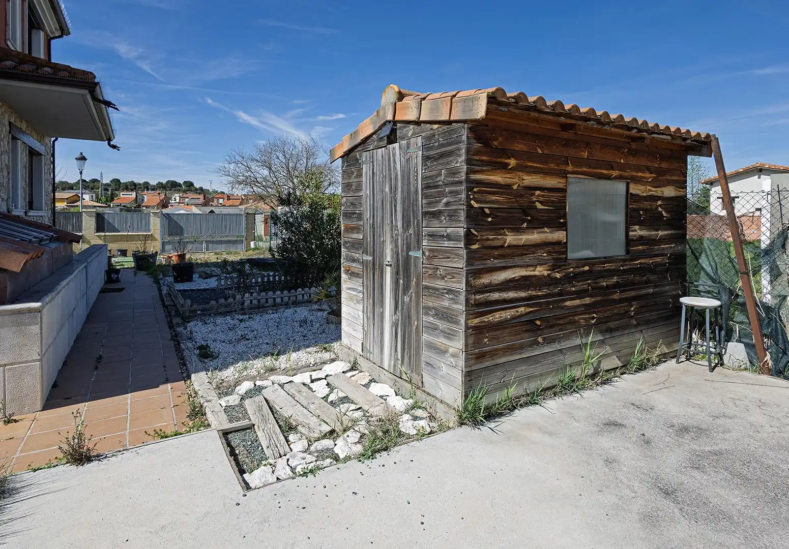 Vista exterior de Casa o chalet en venta en Viana de Cega con Jardín privado