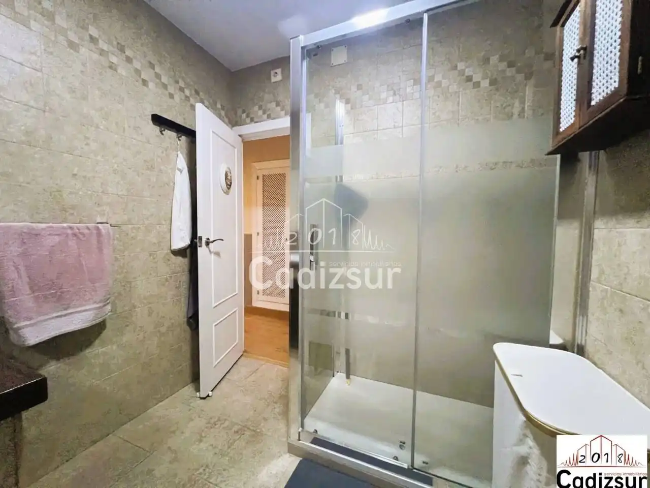 Bathroom of Flat for sale in San Fernando  with Air Conditioner, Parquet flooring and Terrace