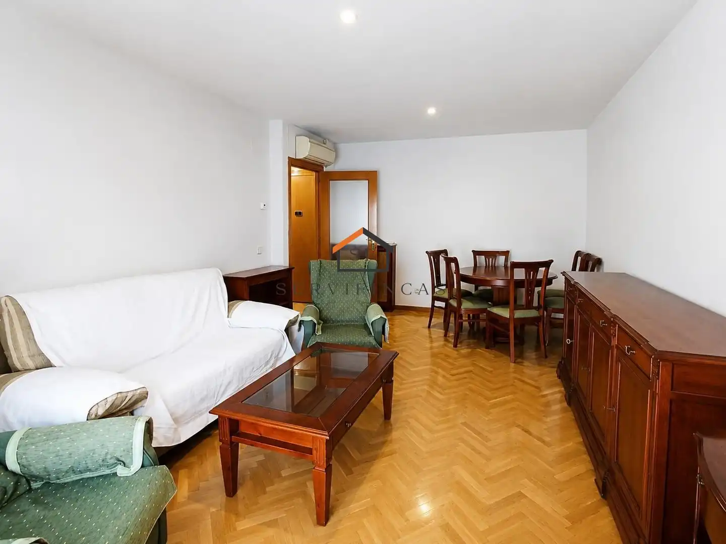 Wohnzimmer von Wohnung zur Miete in Madrid mit Klimaanlage, Heizung und Parkett