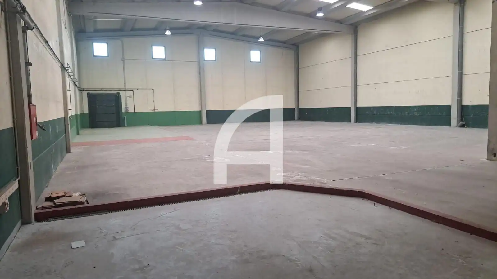 Nave industrial en venta en Vidreres