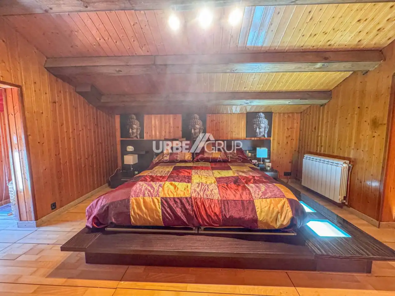 Schlafzimmer von Haus oder Chalet zum Verkauf in Sant Esteve Sesrovires mit Klimaanlage, Heizung und Terrasse