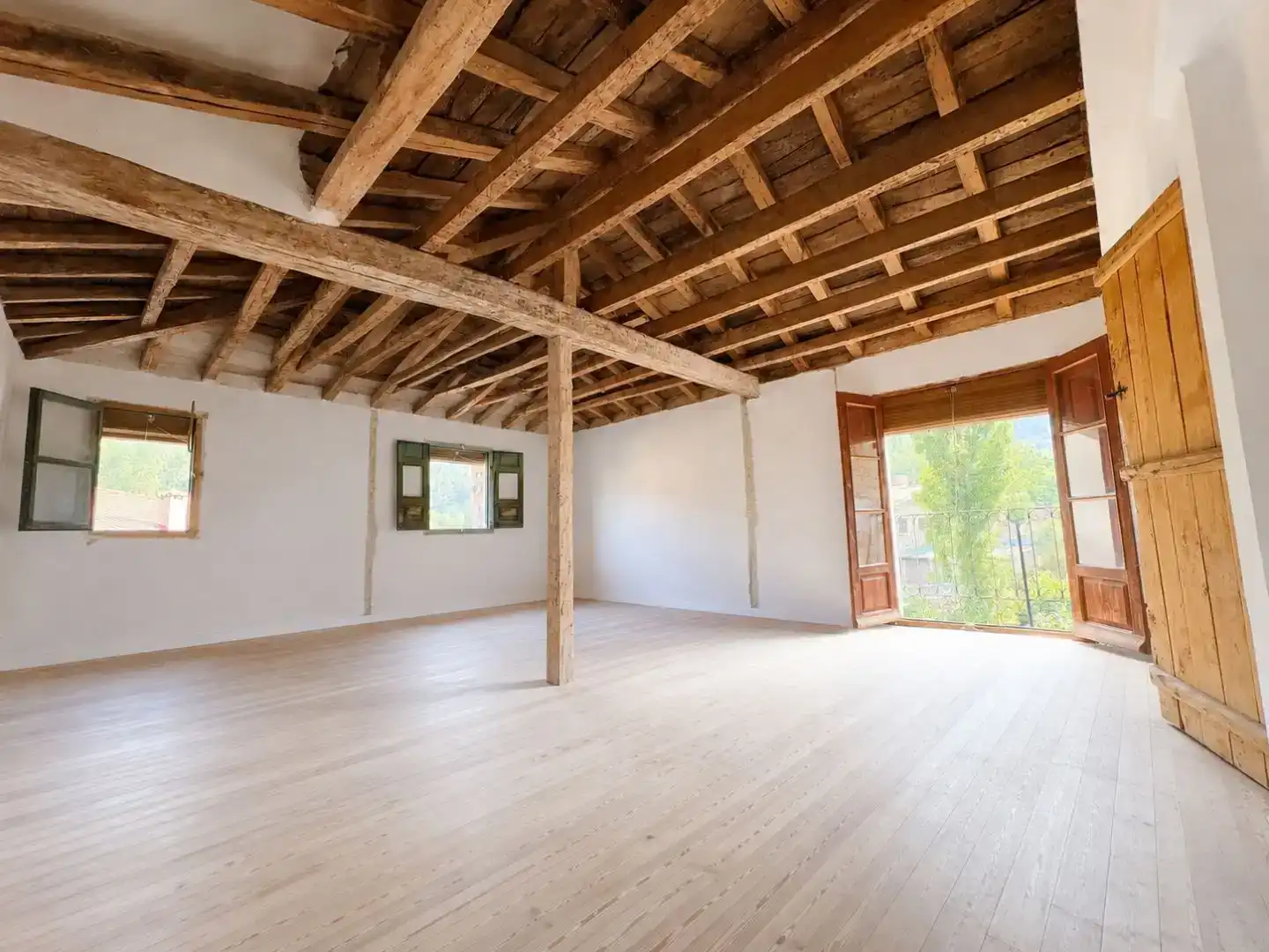 Sala d'estar de Casa o xalet en venda en Villar del Río amb Jardí privat, Parquet i Moblat