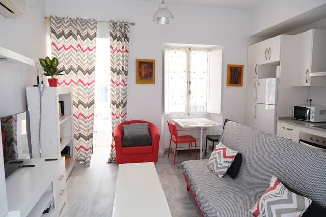 Piso en Alquiler en Calle Pasquín en La Caleta - La Viña