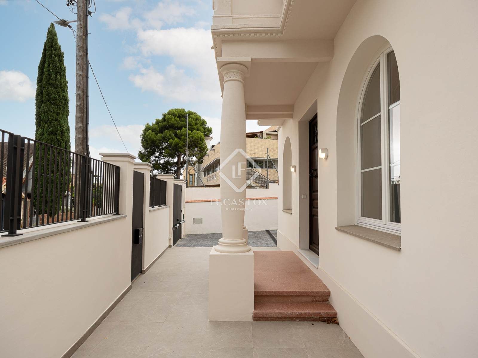 Vista exterior de Casa o xalet de lloguer en  Barcelona Capital amb Aire condicionat, Calefacció i Parquet
