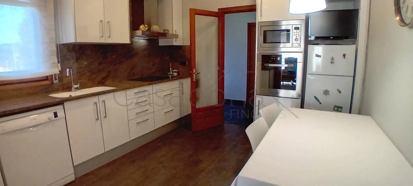 Cocina de Casa o chalet en venta en Sant Vicenç de Torelló con Calefacción, Jardín privado y Terraza