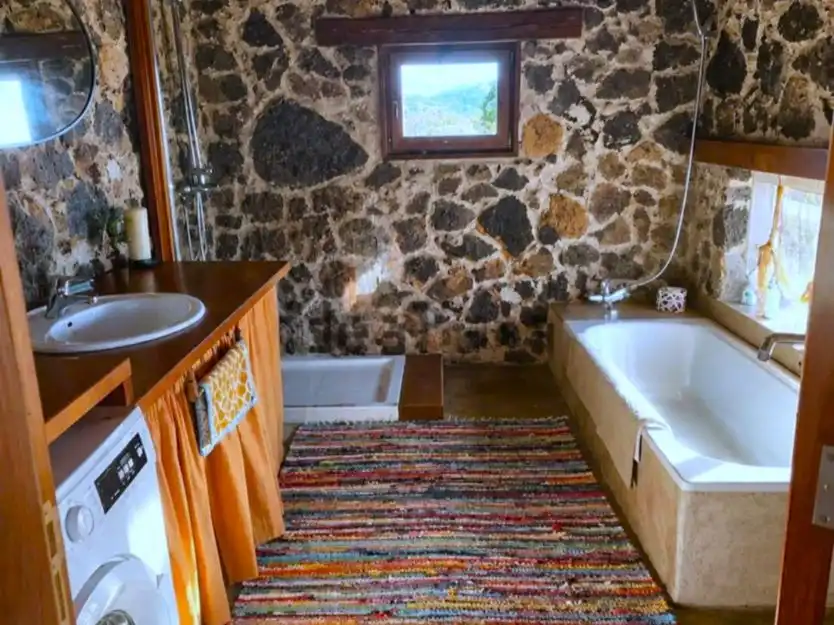Bathroom of Houses for sale in Haría