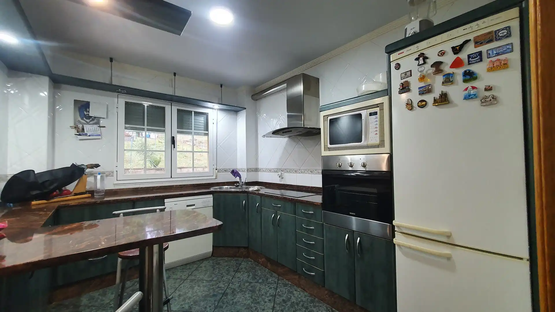 Cocina de Casa o chalet en venta en Vega de Espinareda con Calefacción, Jardín privado y Terraza